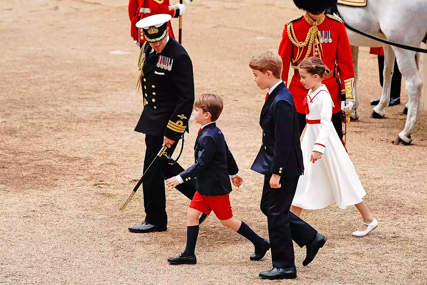Очаровательный принц Луи сразил публику на параде Trooping the Colour