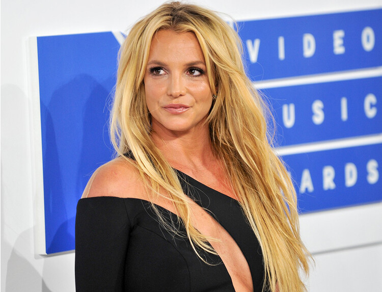 Знаменитости, тяжело пережившие развод