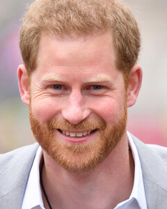 Пятнадцать странных фактов о принце Гарри