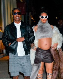 A$AP Rocky остудил пыл посетителей клуба, когда они подрались на глазах у беременной Рианны