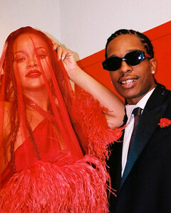 «Выходи за меня»: A$AP Rocky сделал предложение Рианне в новом клипе