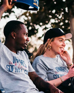 Счастье есть! Адель поделилась серией фотографий с будущим мужем Ричем Полом