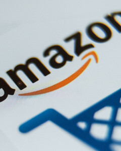 Amazon планирует распродавать остатки товаров в дисконт-центре