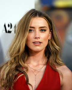 Эмбер Хёрд планирует сыграть Чёрную Кошку в новом фильме о Человеке-Пауке