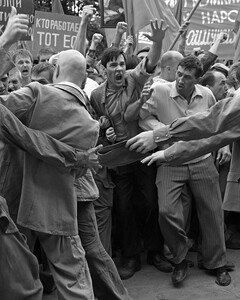 Тяжёлая правда Андрея Кончаловского о расстреле в Новочеркасске — фильм «Дорогие товарищи!»