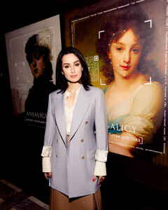 Красота как искусство: бренд Тины Канделаки Ansaligy выпустил патчи совместно с Третьяковской галереей