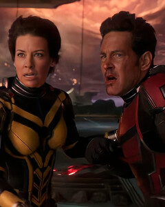 Студия Marvel представила официальный трейлер и постер к фильму «Человек-муравей и Оса: Квантомания»