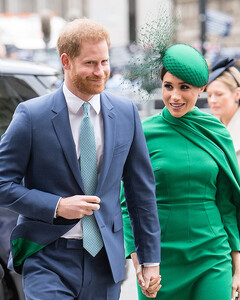 Против королевских правил: принц Гарри и Меган Маркл отдадут своего сына Арчи в бесплатную школу