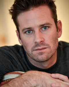 Предполагаемые жертвы Арми Хаммера раскрыли шокирующие тайны в новом расследовательском сериале