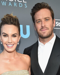 Арми Хаммер разводится