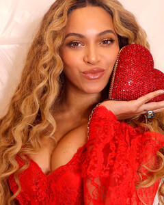 Бейонсе опубликовала своё первое видео в TikTok