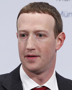 Российские блогеры требуют от соцсети Марка Цукерберга $1 миллиард