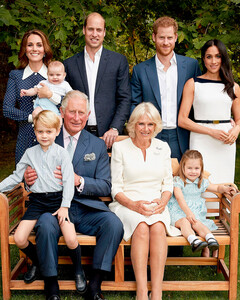 Стальная Кейт и война против Сассекских: пять громких сенсаций из новой книги Валентина Лоу «Придворные»