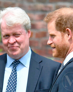 Против был не только Уильям: брат принцессы Дианы трижды просил принца Гарри подумать о свадьбе с Меган Маркл