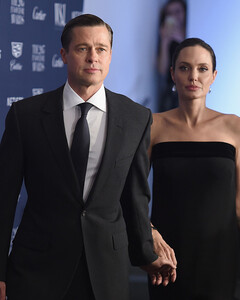 Брэд Питт подал новый иск против Анджелины Джоли