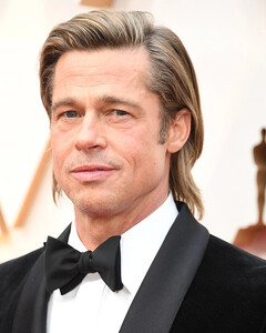 Новый поворот: Брэд Питт начал карьеру в музыкальной индустрии