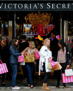 Бренд Victoria's Secret поменяет владельца