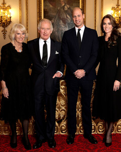 Британский политик встал на защиту Карла III и Кейт Миддлтон после обвинения в расизме