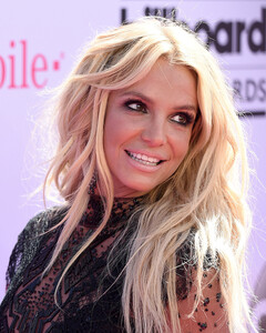 Сильная и независимая: Бритни Спирс готова вновь заняться музыкой