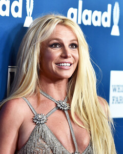 «Мальчик или девочка?»: Бритни Спирс заинтриговала поклонников сообщением о пополнении в семье