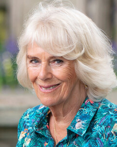 По стопам Меган Маркл: Камилла Паркер-Боулз появится на обложке журнала Country Life