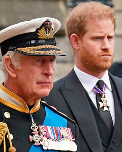Откровенная беседа: Карл III поговорил с принцем Гарри по душам, прежде чем он согласился посетить коронацию
