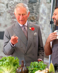 Привередливый король: Карл III запрещает семье пользоваться пищевой плёнкой, а ещё у него есть правила по поводу клубники