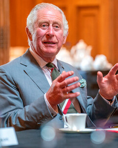 Родню не тронет: Карл III не будет сокращать монархию и сохранит количество работающих членов королевской семьи