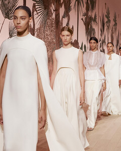 Как прошёл кутюрный показ Christian Dior сезона осень-зима 2023/24