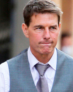 Что там слышно про съёмки Тома Круза в космосе?