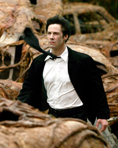 Режиссёр «Константина 2» работает над сиквелом вместе с Киану Ривзом