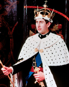 «Грядут большие перемены»: как изменение коронационного дресс-кода изменит монарший протокол?