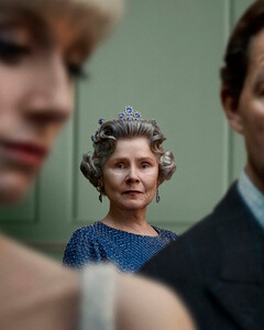 Измена принца Филиппа и попытка свергнуть Елизавету II: чему будет посвящён пятый сезон сериала «Корона»?