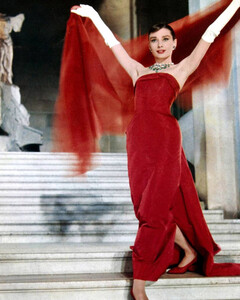 Скандалы, интриги, кутюр: ТОП-7 культовых фильмов о моде