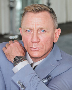 Время — деньги: Дэниел Крейг лично разработал часы, которые он носил в фильме «Не время умирать»