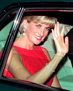 Вот почему смертельную автокатастрофу принцессы Дианы не покажут в сериале «Корона»