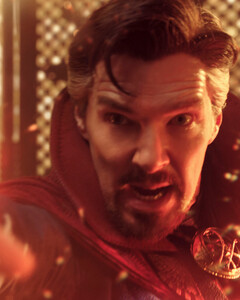 «Доктор Стрэндж: В мультивселенной безумия»: перипетии сюжета и реакция западных критиков