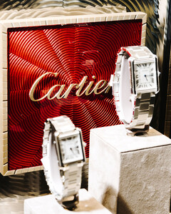 Доходы Richemont в первом квартале года упали почти вдвое