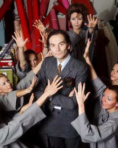 Названа дата премьеры документального фильма о Пьере Кардене