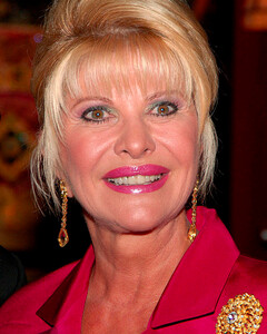 Дональд Трамп похоронил бывшую жену Ивану в своём гольф-клубе ради экономии