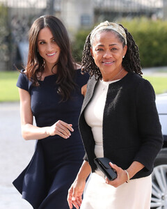 Мама Меган Маркл, Дория Рэгланд, празднует свой день рождения