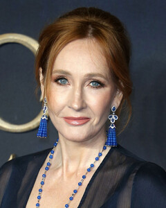 Джоан Роулинг — самая высокооплачиваемая писательница по версии Forbes