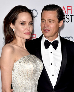 Джоли в ярости, что Брэд Питт привёл новую пассию в их дом