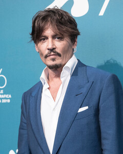 Джонни Депп переезжает в Россию?