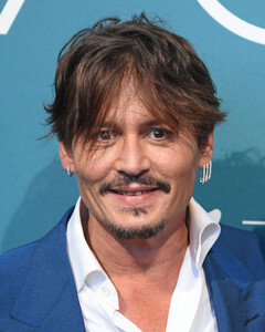 Джонни Депп плакал, читая сценарий фильма Тима Бёртона