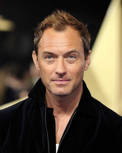 У Джуда Лоу родился шестой ребёнок