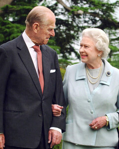 Почему королеву Елизавету II не похоронят вместе с принцем Филиппом?