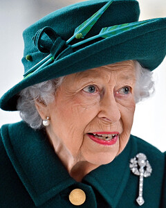 Заболевание прогрессирует: представители Елизаветы II сообщили, что все виртуальные встречи монарха отложены