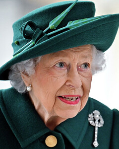 Почему королева Елизавета II больше не появится на мероприятиях?