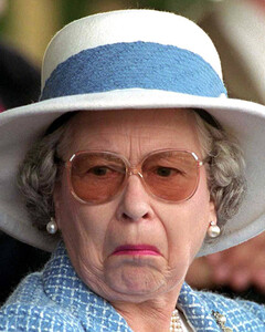 Студенты Оксфордского колледжа признали Елизавету II «символом недавней колониальной истории»